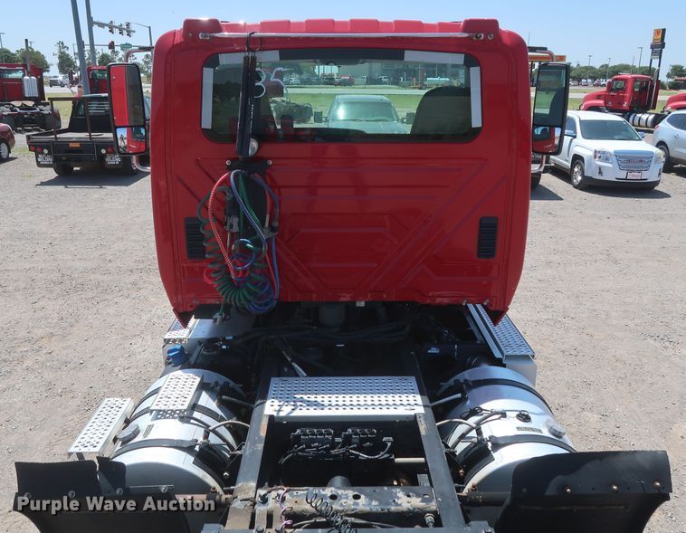 image for item HT9528 2015 International ProStar  semi truck