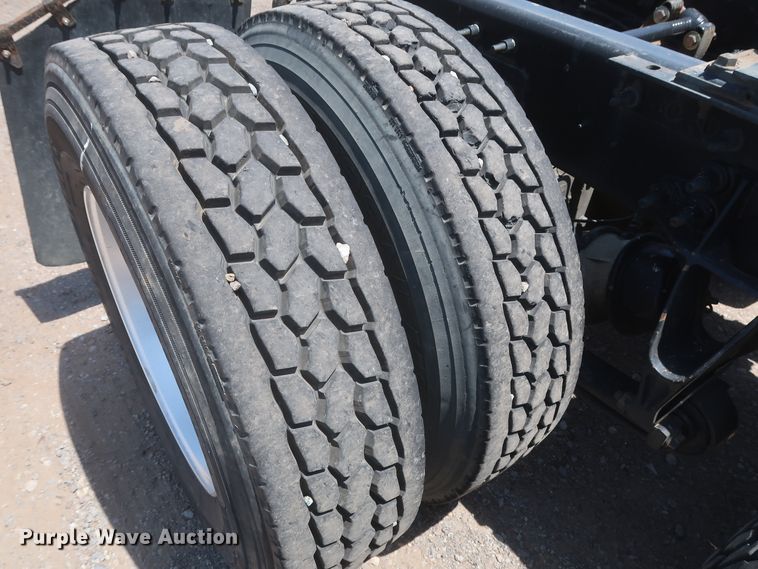 image for item HT9528 2015 International ProStar  semi truck