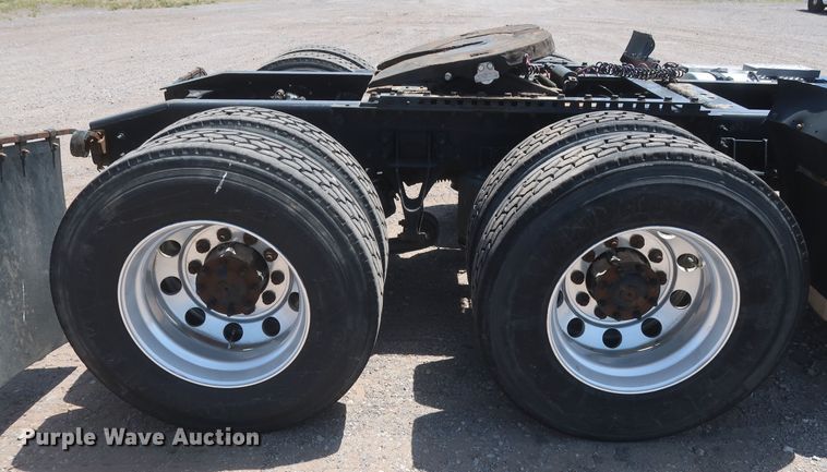 image for item HT9528 2015 International ProStar  semi truck