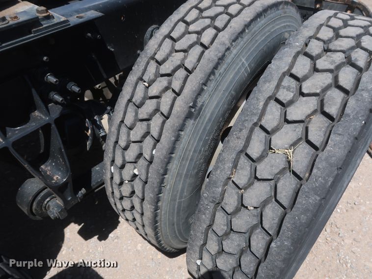 image for item HT9528 2015 International ProStar  semi truck