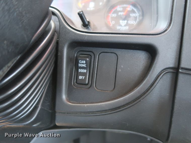 image for item HT9529 2015 International ProStar  semi truck