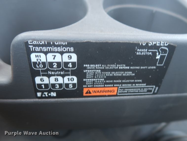 image for item HT9529 2015 International ProStar  semi truck