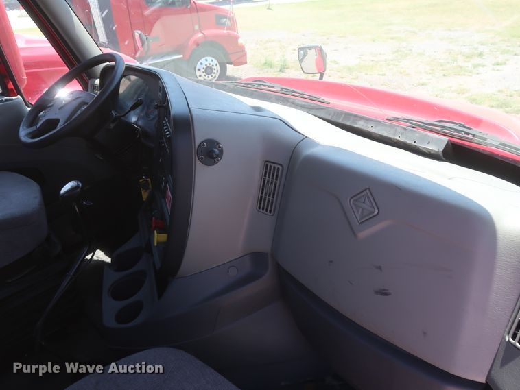 image for item HT9529 2015 International ProStar  semi truck