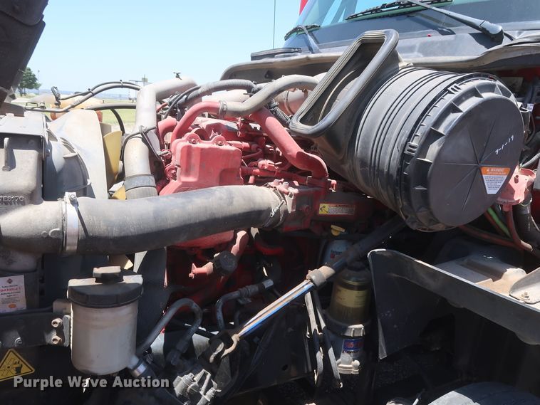 image for item HT9529 2015 International ProStar  semi truck