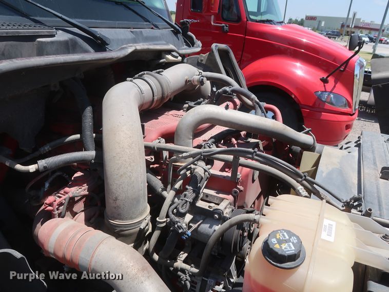 image for item HT9529 2015 International ProStar  semi truck