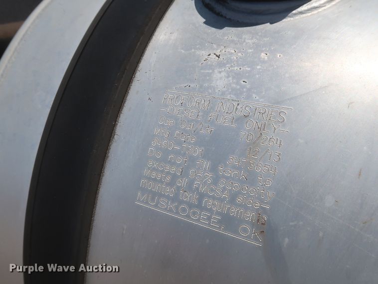 image for item HT9529 2015 International ProStar  semi truck