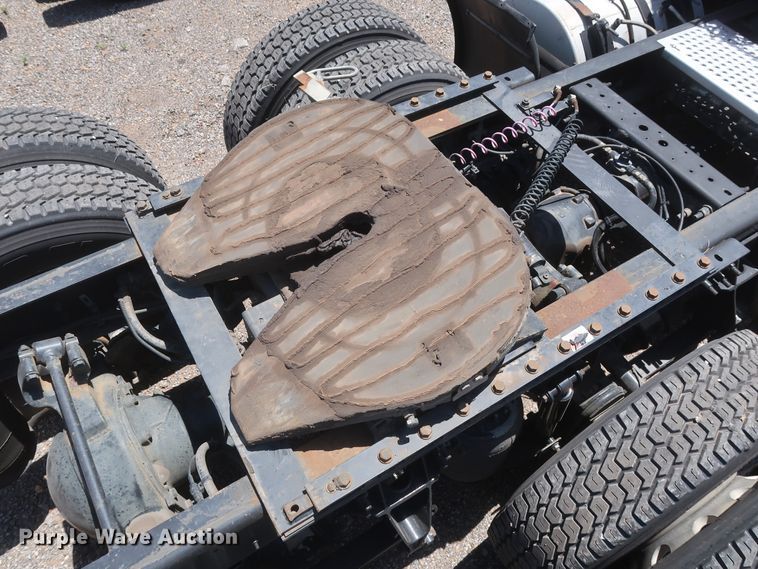 image for item HT9529 2015 International ProStar  semi truck