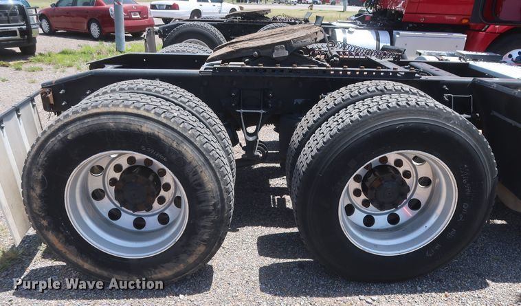 image for item HT9529 2015 International ProStar  semi truck