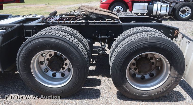 image for item HT9529 2015 International ProStar  semi truck