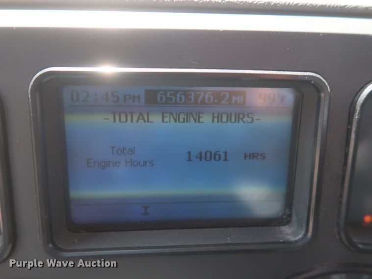 image for item HT9530 2014 Mack CXU612  semi truck