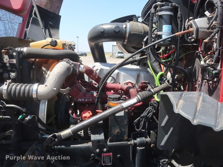 image for item HT9530 2014 Mack CXU612  semi truck