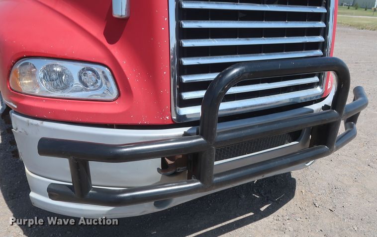 image for item HT9530 2014 Mack CXU612  semi truck