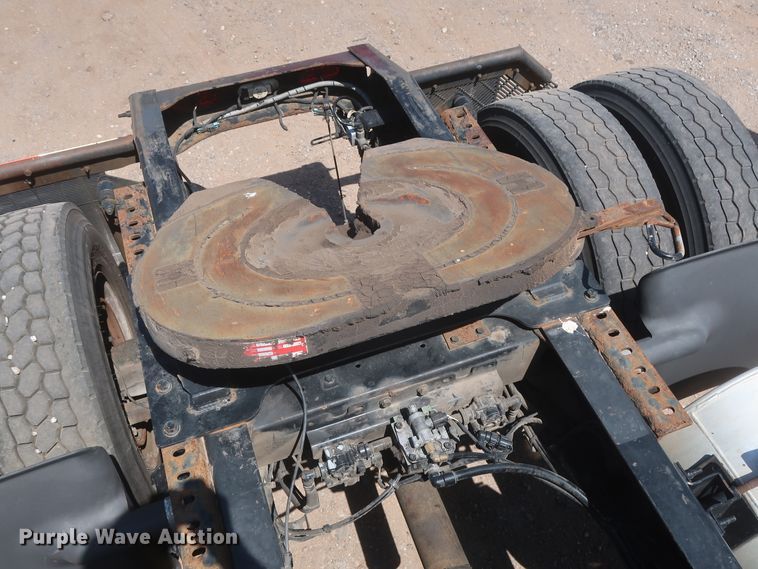 image for item HT9530 2014 Mack CXU612  semi truck