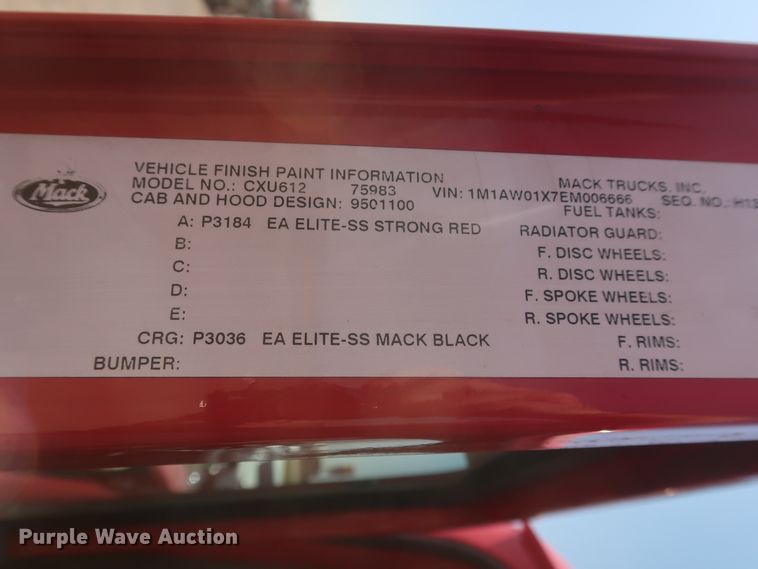 image for item HT9530 2014 Mack CXU612  semi truck