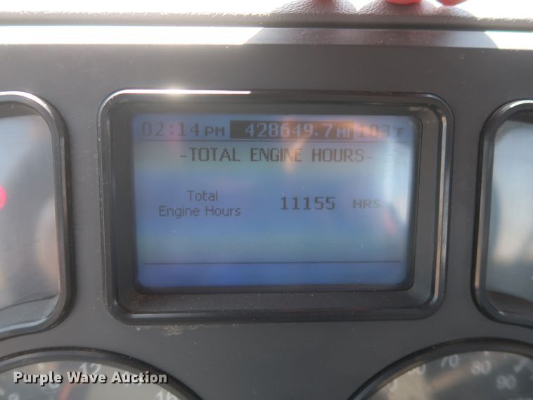 image for item HT9531 2014 Mack CXU613  semi truck