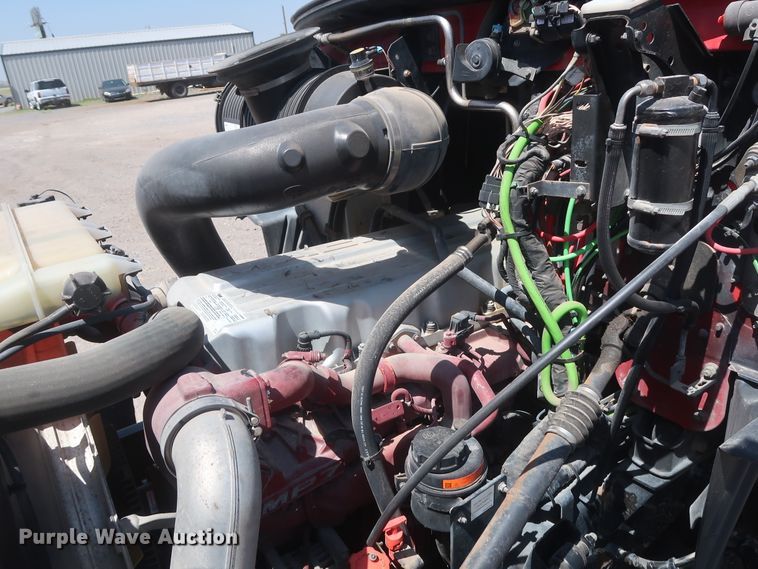 image for item HT9531 2014 Mack CXU613  semi truck