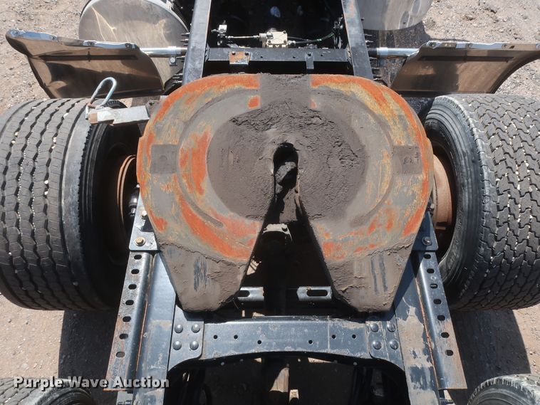 image for item HT9531 2014 Mack CXU613  semi truck