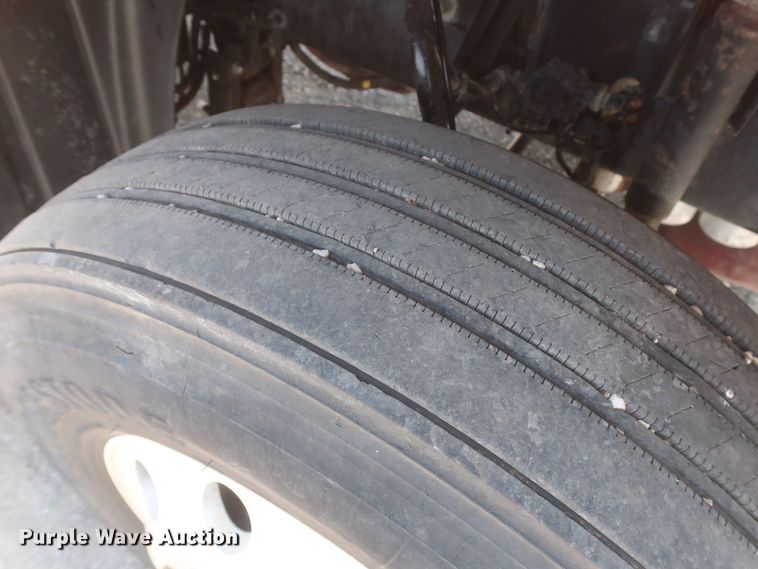 image for item HT9531 2014 Mack CXU613  semi truck