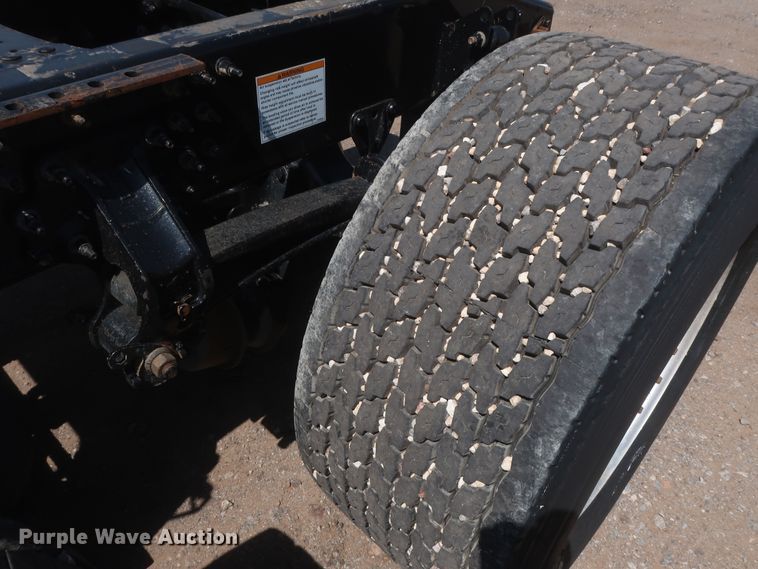 image for item HT9531 2014 Mack CXU613  semi truck