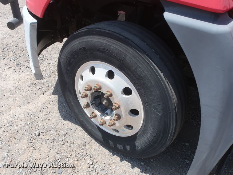 image for item HT9531 2014 Mack CXU613  semi truck