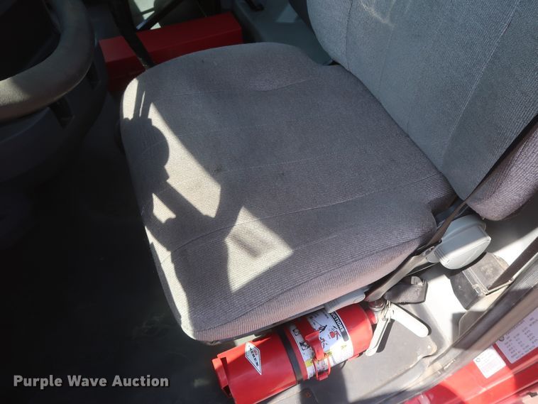 image for item HT9532 2014 Mack CXU612  semi truck