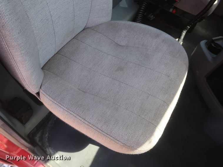 image for item HT9532 2014 Mack CXU612  semi truck