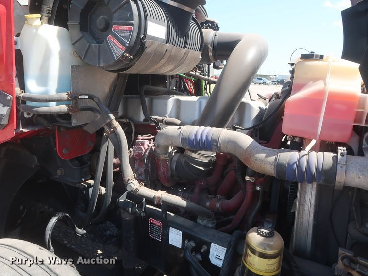 image for item HT9532 2014 Mack CXU612  semi truck