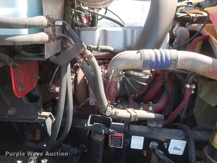 image for item HT9532 2014 Mack CXU612  semi truck