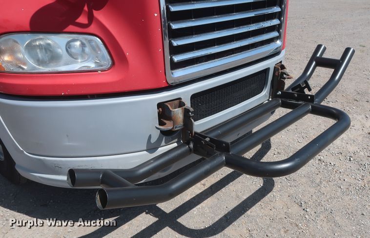 image for item HT9532 2014 Mack CXU612  semi truck