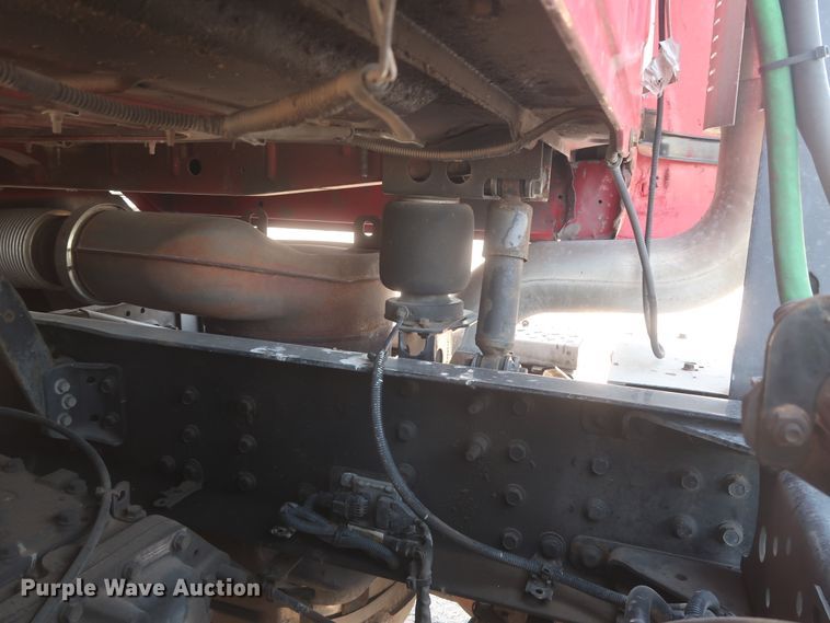 image for item HT9532 2014 Mack CXU612  semi truck