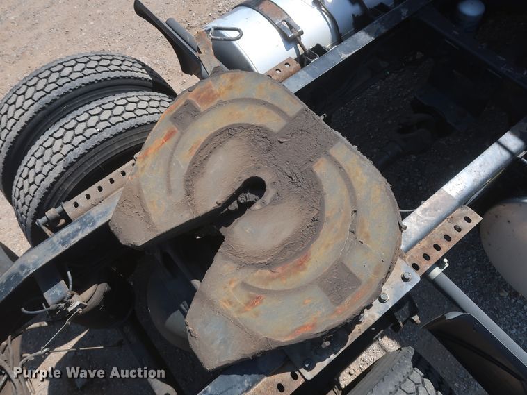 image for item HT9532 2014 Mack CXU612  semi truck