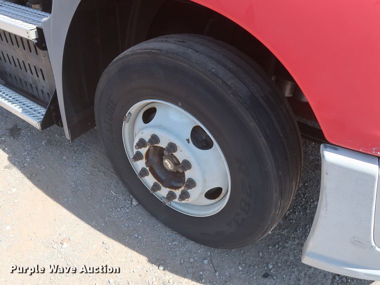 image for item HT9532 2014 Mack CXU612  semi truck