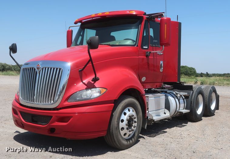 image for item HT9557 2015 International ProStar  semi truck