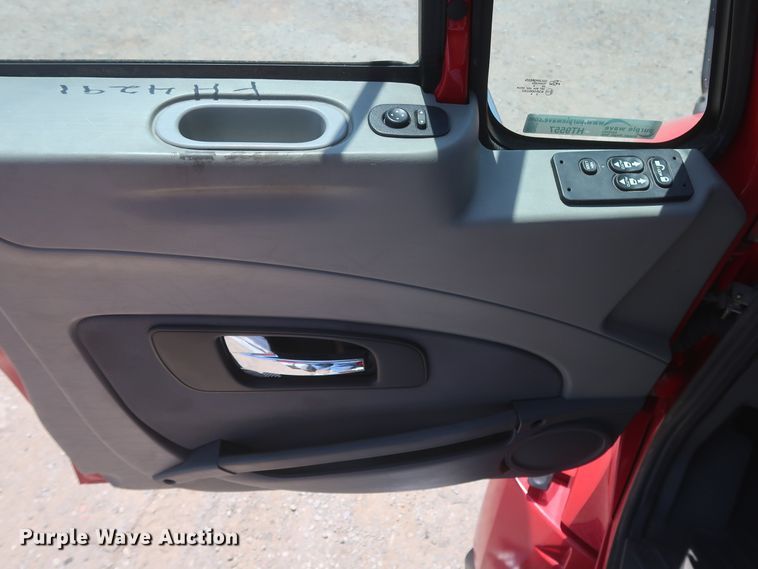 image for item HT9557 2015 International ProStar  semi truck