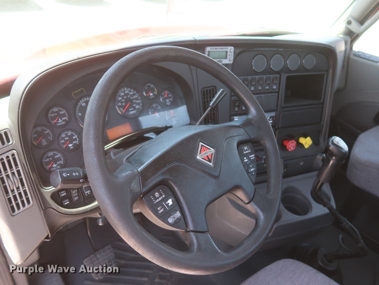 image for item HT9557 2015 International ProStar  semi truck