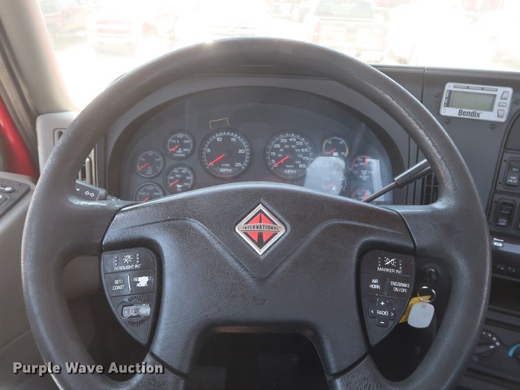 image for item HT9557 2015 International ProStar  semi truck