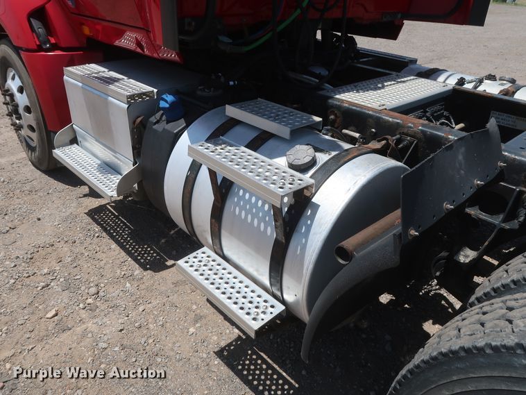 image for item HT9557 2015 International ProStar  semi truck