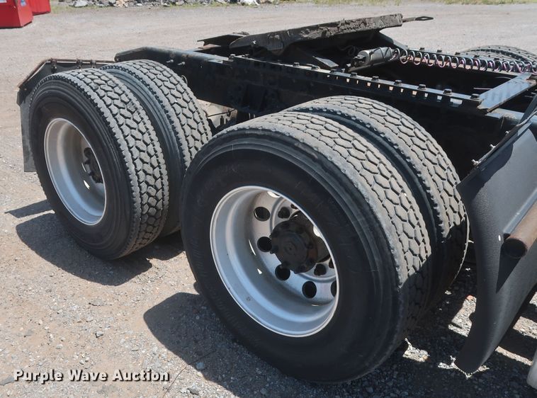 image for item HT9557 2015 International ProStar  semi truck