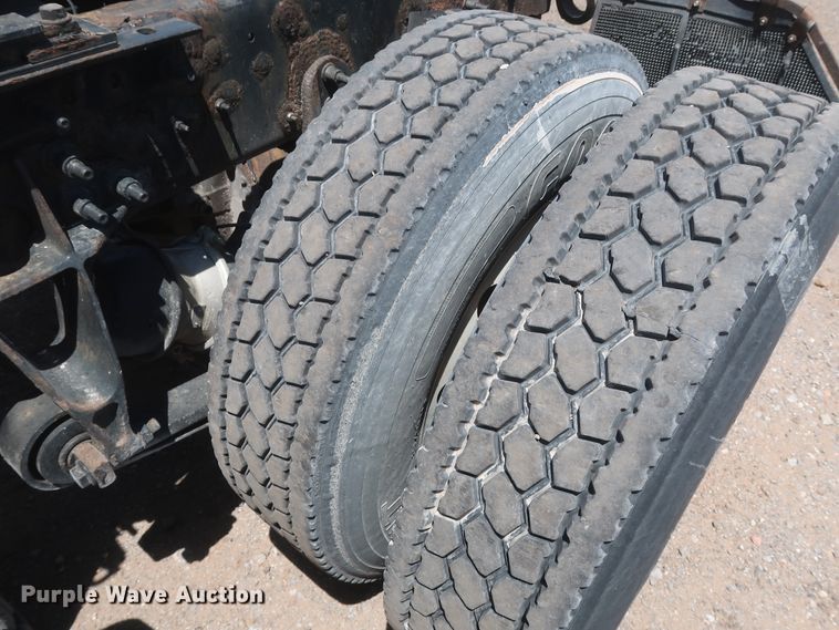 image for item HT9557 2015 International ProStar  semi truck