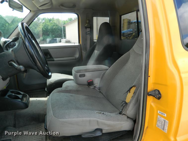 image for item DB4999 2000 Ford Ranger  SuperCab pickup truck