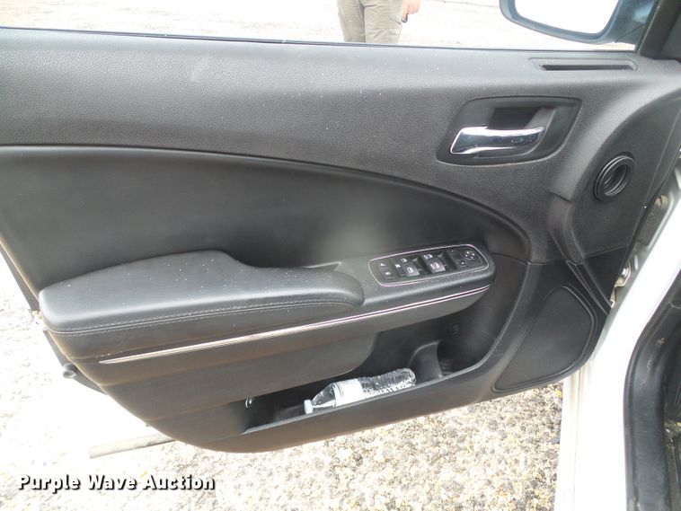 image for item DD0411 2014 Dodge Charger Police