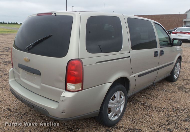 image for item DD0412 2008 Chevrolet Uplander  van