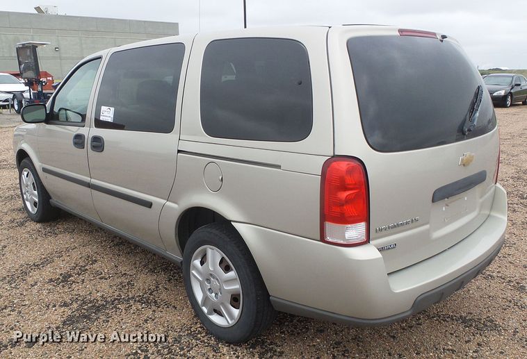 image for item DD0412 2008 Chevrolet Uplander  van