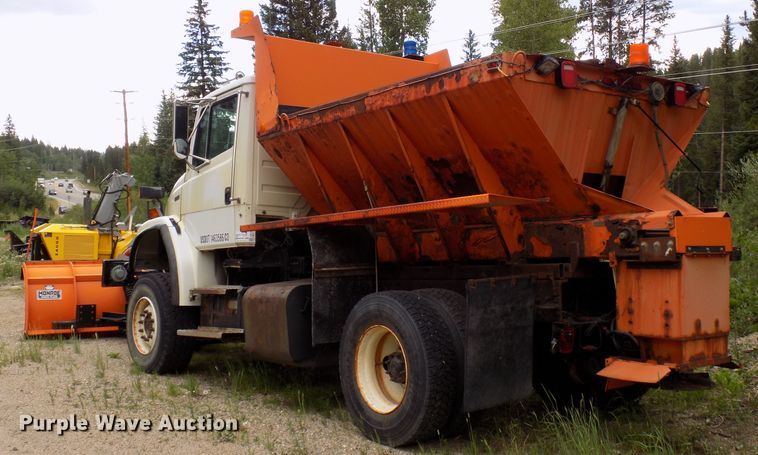 image for item DD6129 2001 Freightliner FL80  spreader truck