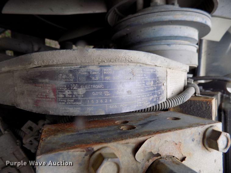 image for item DD6129 2001 Freightliner FL80  spreader truck