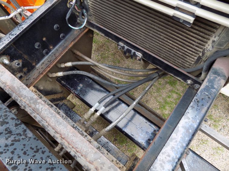 image for item DD6129 2001 Freightliner FL80  spreader truck