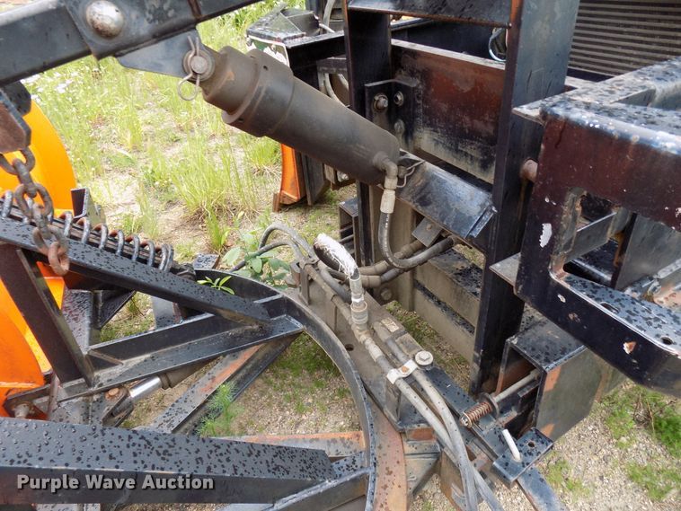 image for item DD6129 2001 Freightliner FL80  spreader truck