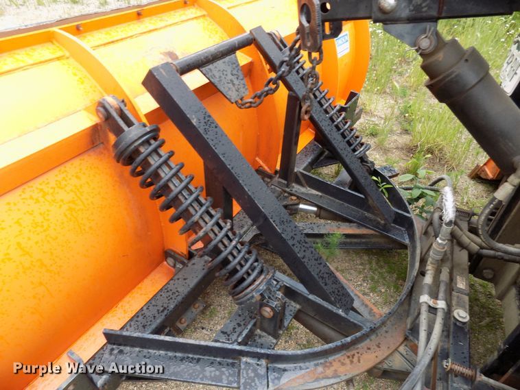 image for item DD6129 2001 Freightliner FL80  spreader truck