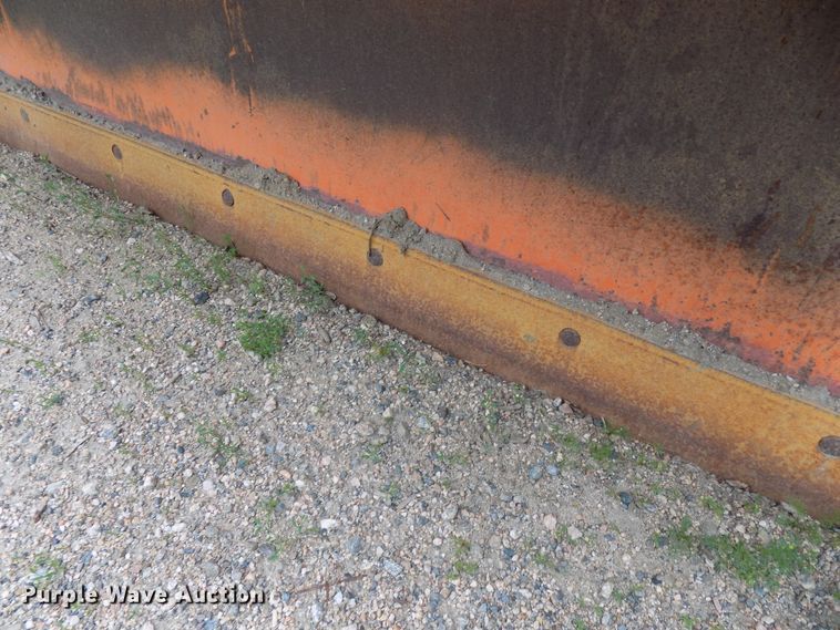 image for item DD6129 2001 Freightliner FL80  spreader truck