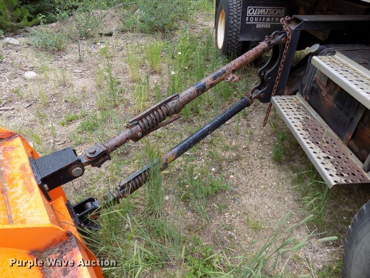 image for item DD6129 2001 Freightliner FL80  spreader truck